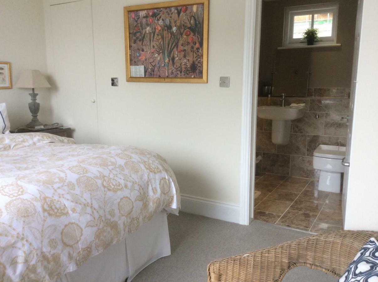 Compass Rose Bed & Breakfast Dartmouth Ngoại thất bức ảnh