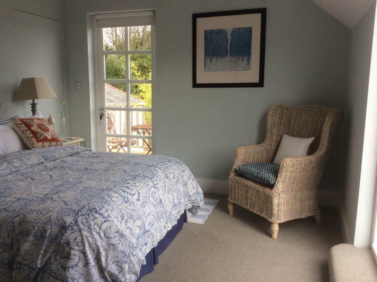 Compass Rose Bed & Breakfast Dartmouth Ngoại thất bức ảnh