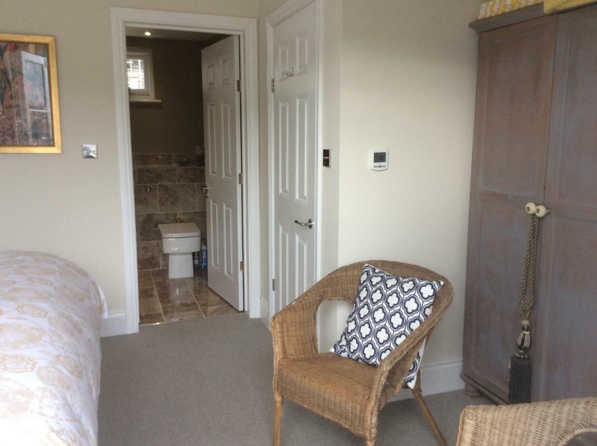 Compass Rose Bed & Breakfast Dartmouth Ngoại thất bức ảnh